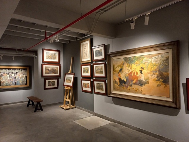 ART GALLERY